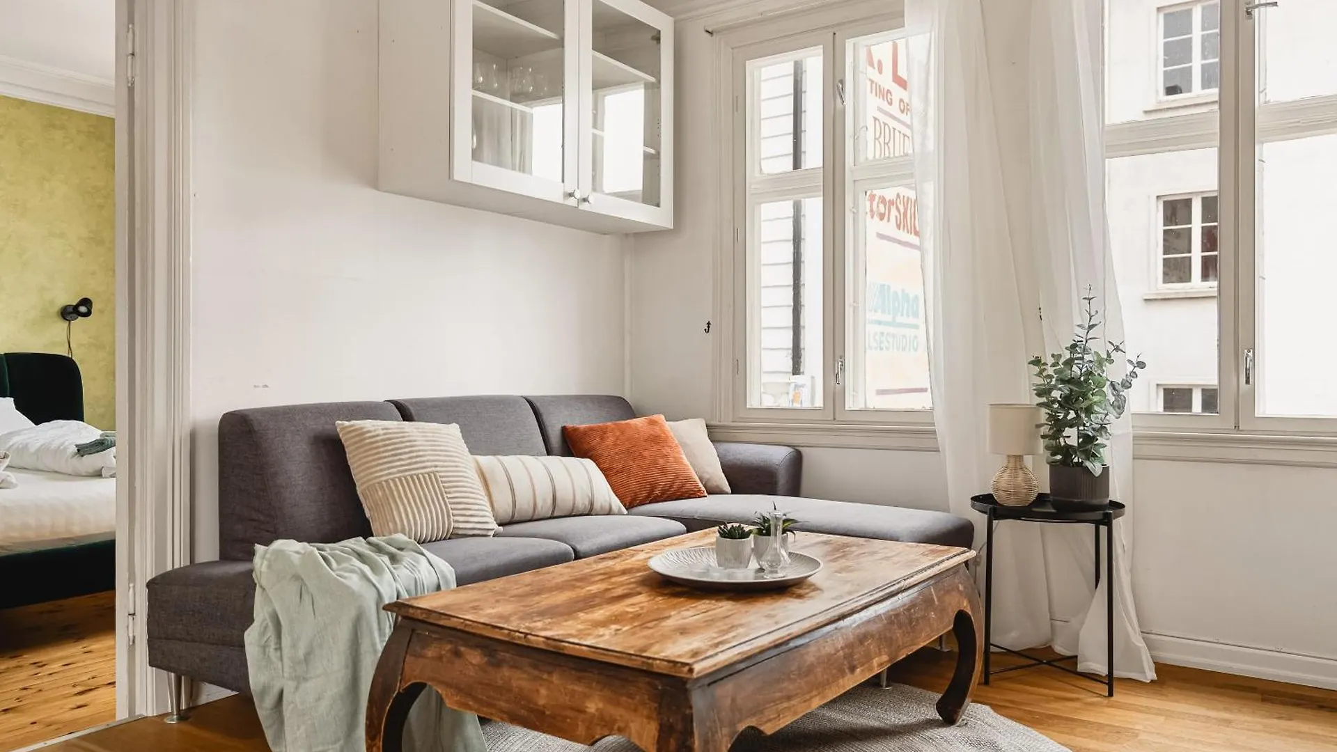 Apartment Spacious! 2024 Renovated! 4 Bedrooms! Bergen